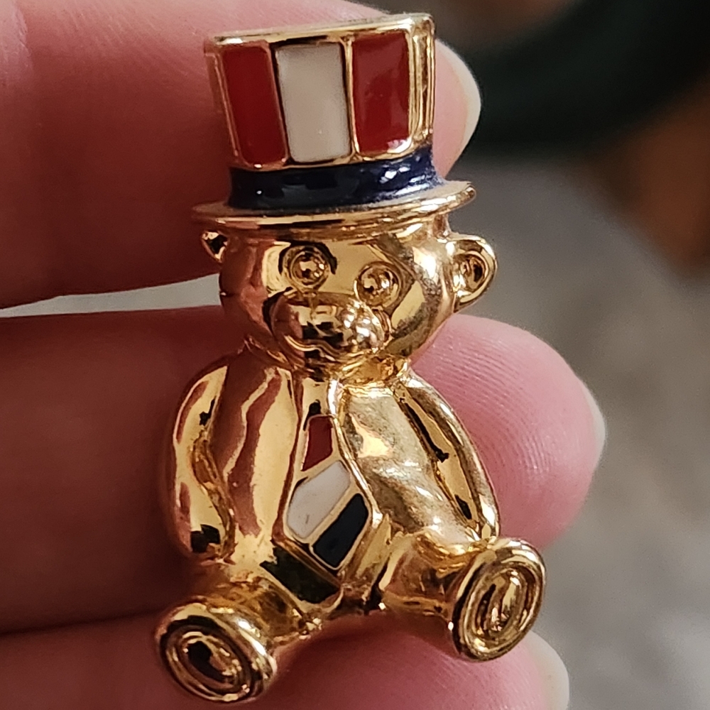 Avon Patriotic Pin Brooch Gold Tone - Picture 2 of 9